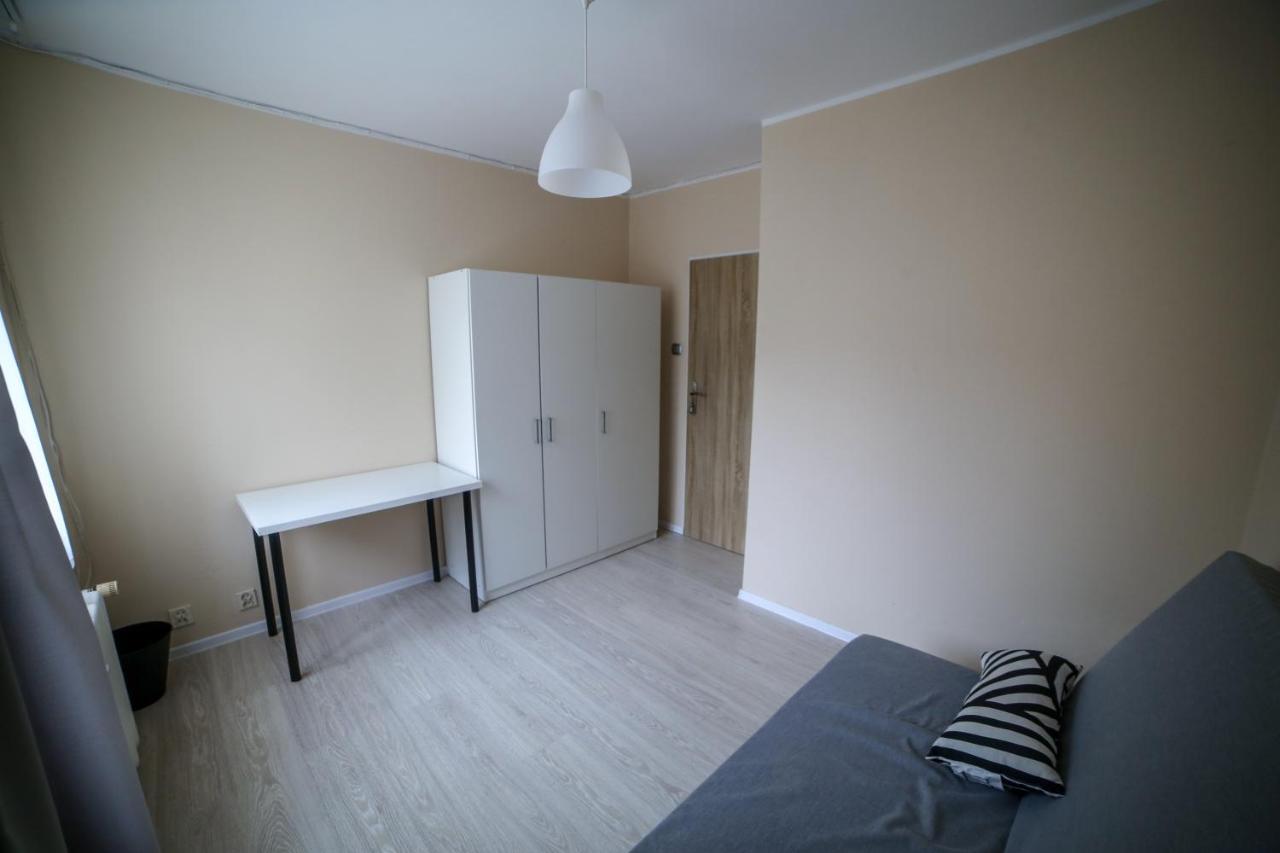 Pokoje Blisko Starego Miasta - Rooms For Rent グダニスク エクステリア 写真